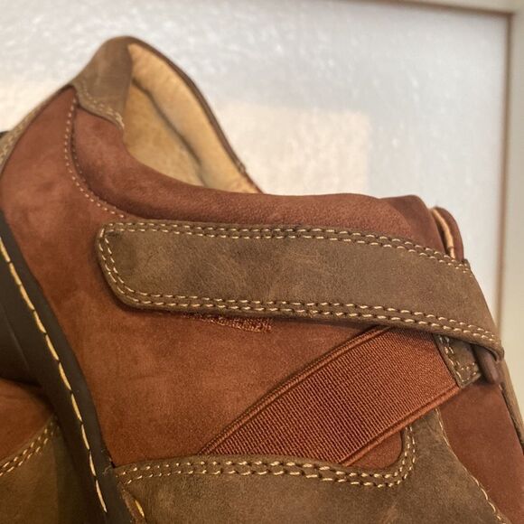 Sofft Brown Suede Leather Comfort Shoes Adjustable Strap Casual Walking Cottage - Picture 6 of 16